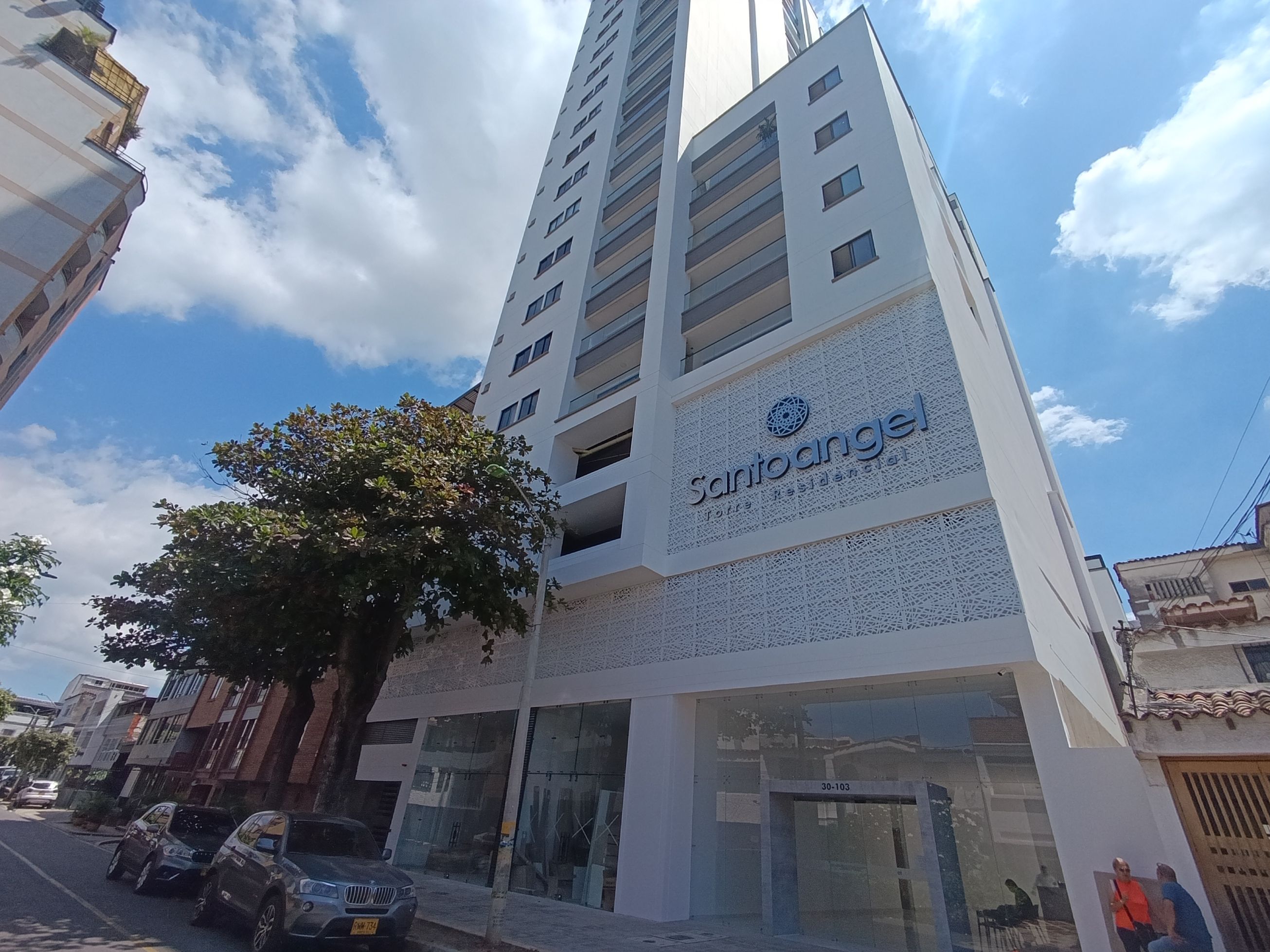 Apartamento en arriendo Santander Bucaramanga Mercedes 99 m2 Habitaciones 3 Baños 2 Garajes 2 Precio $3900000