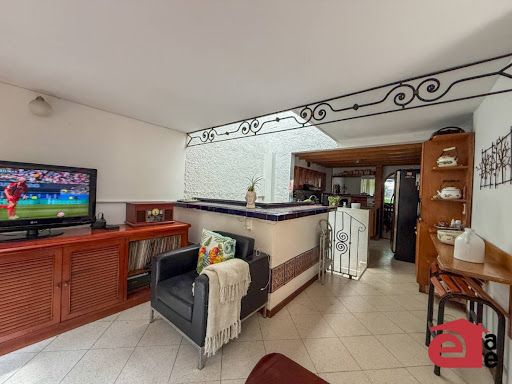 Casa en arriendo Antioquia Envigado El Chocho 230 m2 Habitaciones 5 Baños 5 Garajes 4 Precio $6000000