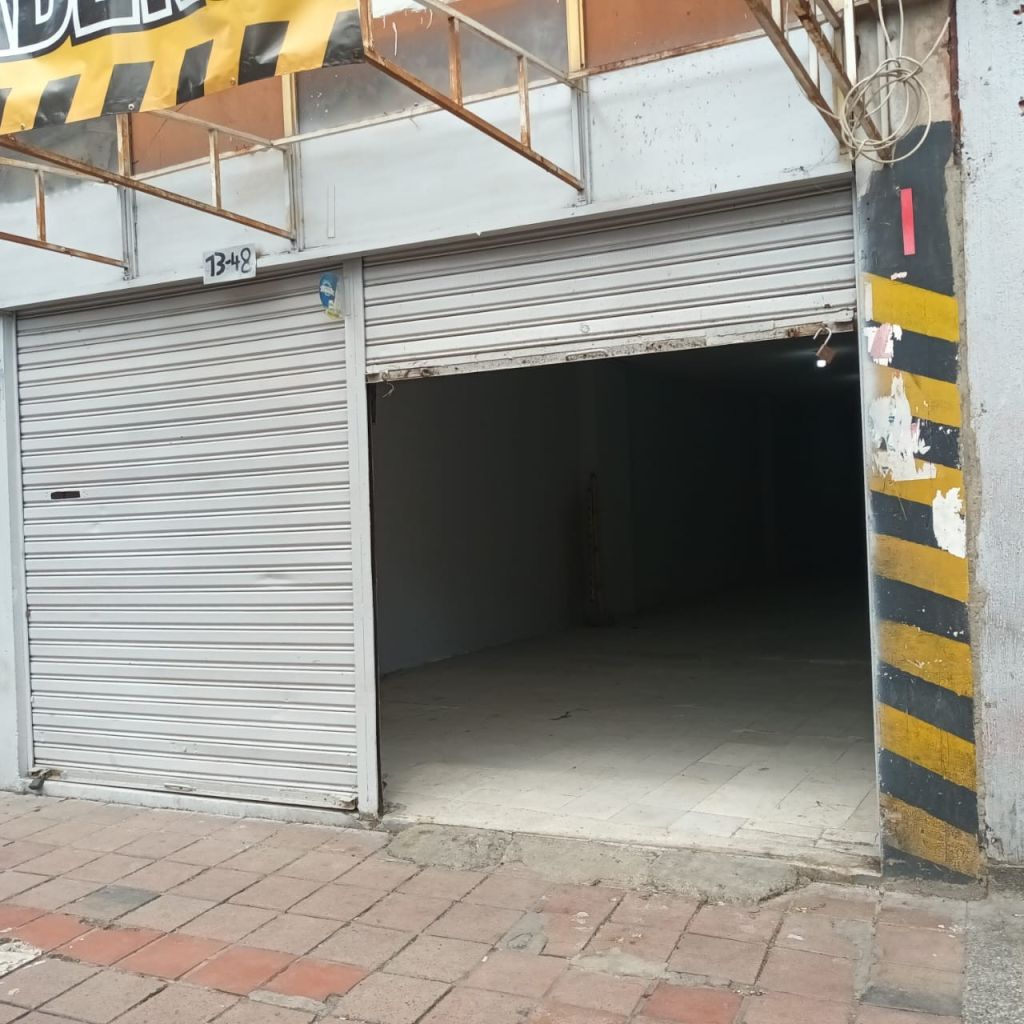 Bodega en arriendo Valle Del Cauca Cali San Pedro 30 m2 Habitaciones 0 Baños 1 Garajes 0 Precio $1500000