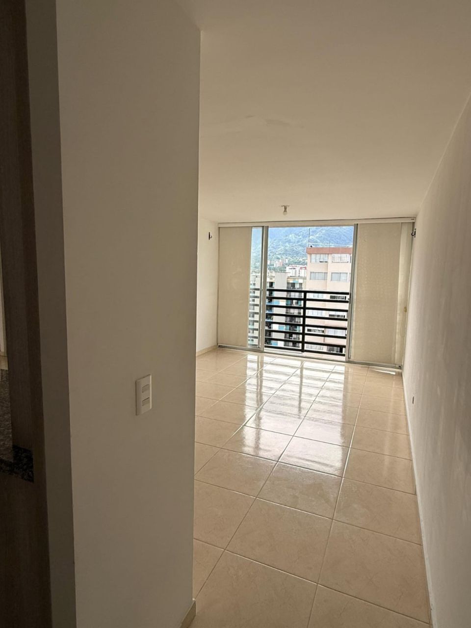 Apartamento en venta Tolima Ibagué Cr Tejares 68 m2 Habitaciones 3 Baños 2 Garajes 1 Precio $340000000