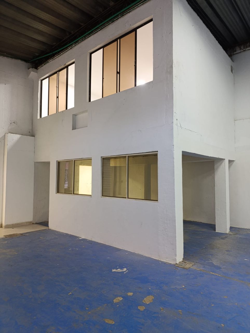 Bodega en arriendo Santander Bucaramanga Alarcon 298 m2 Habitaciones 0 Baños 2 Garajes 1 Precio $6000000
