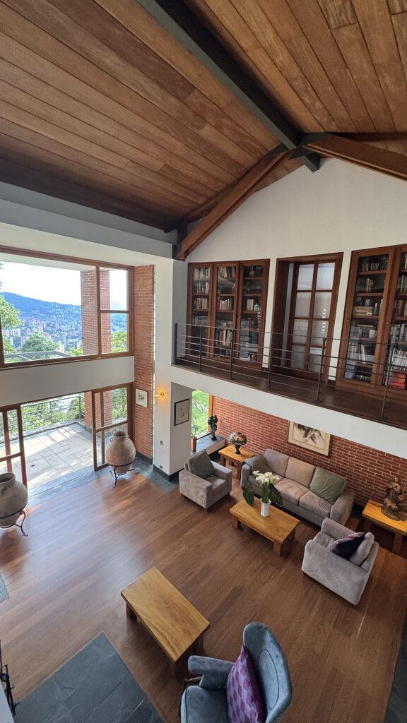 Casa en venta Antioquia Medellín Medellín 5 m2 Habitaciones 5 Baños 7 Garajes 6 Precio $5000000000