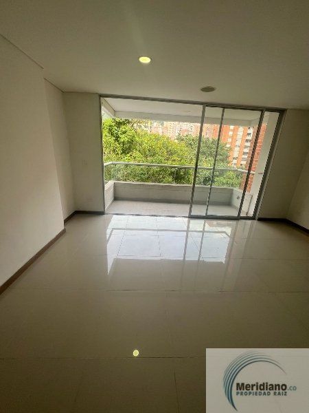 Apartamento en arriendo Antioquia Envigado La Inmaculada 83 m2 Habitaciones 3 Baños 2 Garajes 1 Precio $4000000