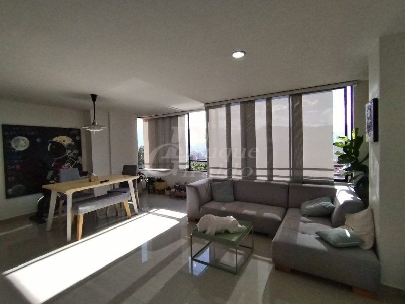 Apartamento en arriendo Antioquia Envigado Bosques De Zúñiga 94 m2 Habitaciones 3 Baños 2 Garajes 1 Precio $4500000