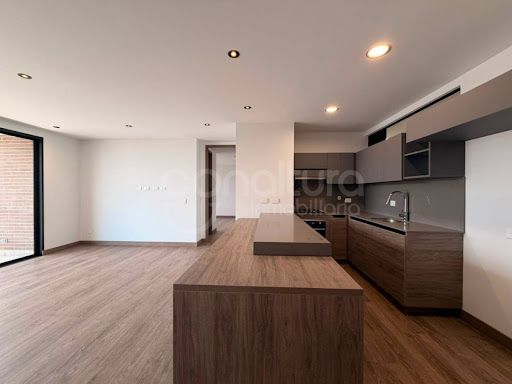 Apartamento en venta Antioquia Medellín Los Balsos No1 94 m2 Habitaciones 2 Baños 3 Garajes 2 Precio $1370000000