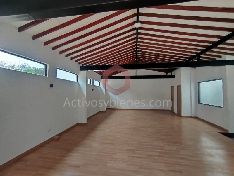 Local en arriendo Antioquia Medellín Patio Bonito 90 m2 Habitaciones 0 Baños 2 Garajes 0 Precio $10000000