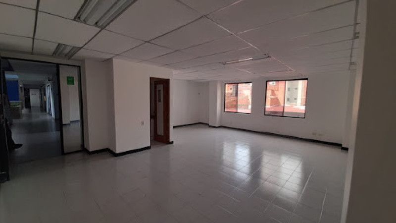 Oficina en arriendo Antioquia Medellín Lorena 39 m2 Habitaciones 0 Baños 1 Garajes 1 Precio $2000000