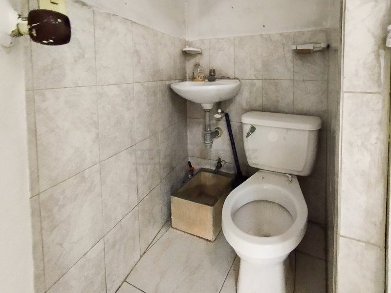 Local en arriendo Antioquia Medellín Urbanizacion Nueva Andalucia 22 m2 Habitaciones 0 Baños 1 Garajes 0 Precio $1400000