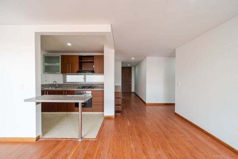 Apartamento en arriendo Cundinamarca Bogotá El Batan 92 m2 Habitaciones 3 Baños 2 Garajes 2 Precio $4534000