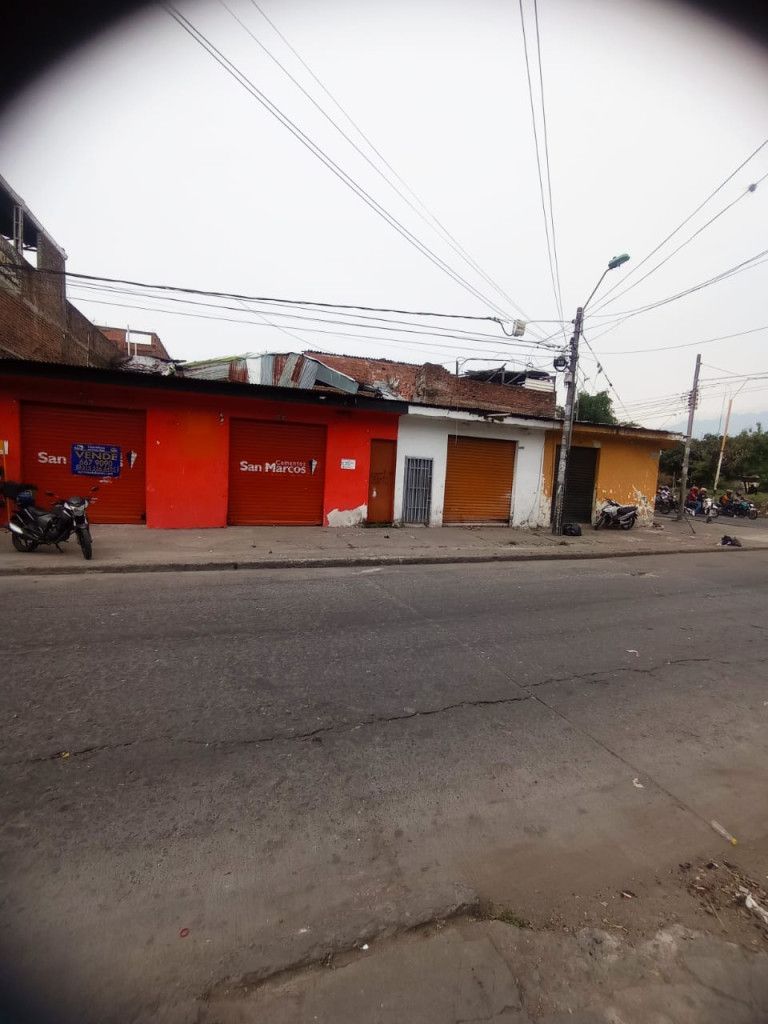 Bodega en venta Valle Del Cauca Cali El Jardín 211 m2 Habitaciones 0 Baños 1 Garajes 0 Precio $370000000