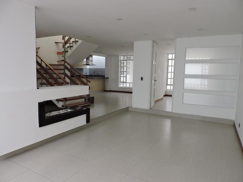 Casa en venta Cundinamarca Bogotá Estrella Del Norte 241 m2 Habitaciones 4 Baños 5 Garajes 3 Precio $1220000000