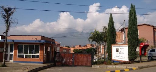 Casa en arriendo Antioquia Bello Urbanización Mirador De San Basilio 67 m2 Habitaciones 3 Baños 3 Garajes 0 Precio $1900000