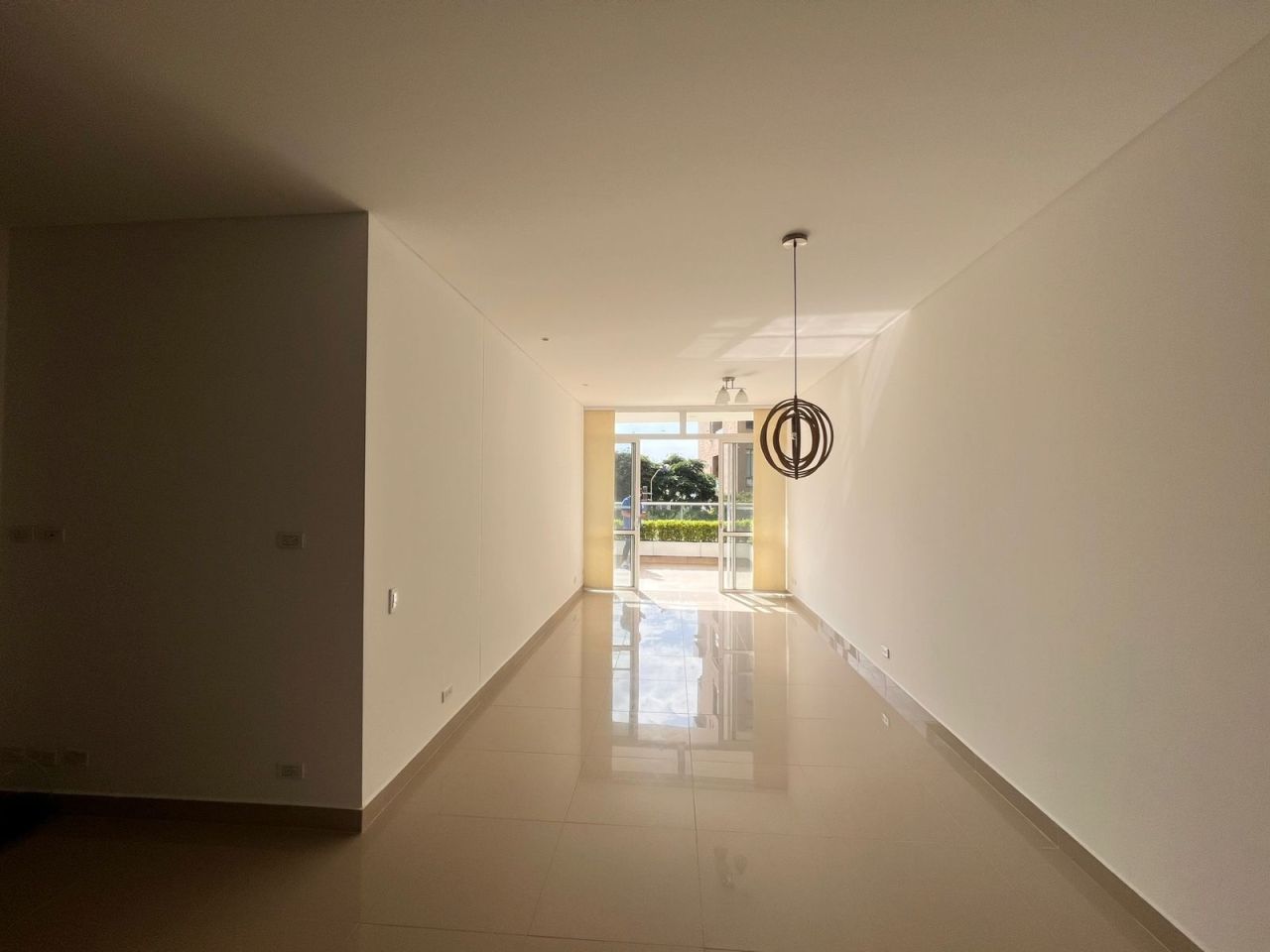 Apartamento en venta Valle Del Cauca Cali Arboledas 98 m2 Habitaciones 2 Baños 2 Garajes 2 Precio $699000000