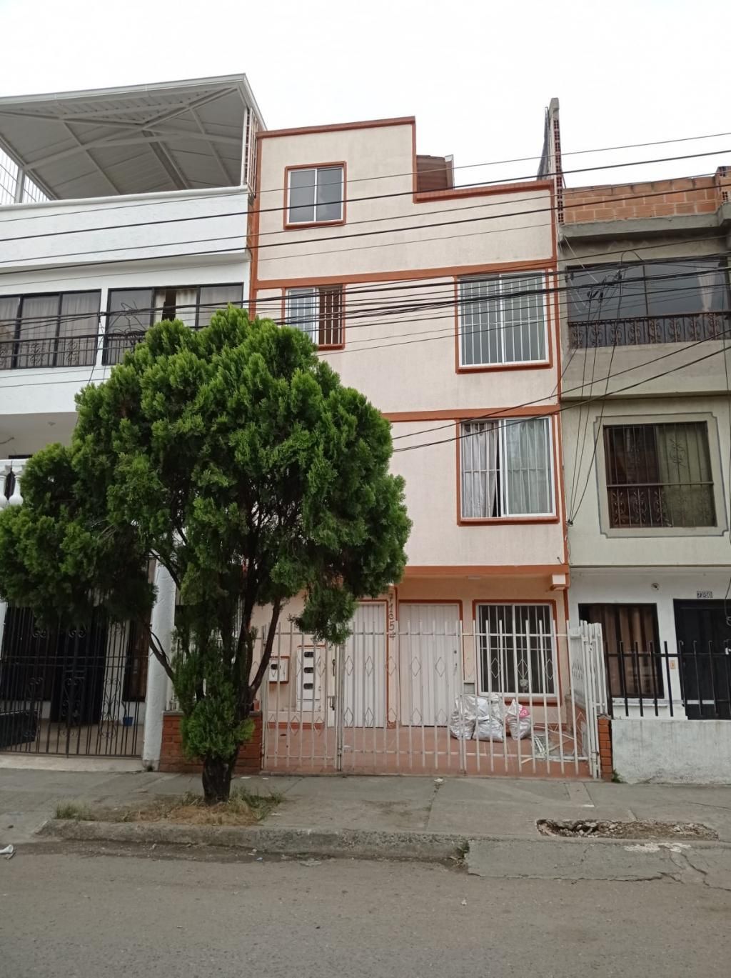 Apartamento en arriendo Valle Del Cauca Cali Sector Puente Del Comercio 50 m2 Habitaciones 2 Baños 1 Garajes 0 Precio $850000