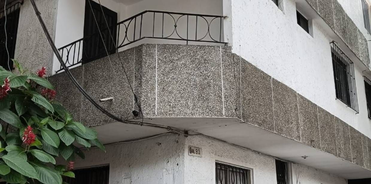 Apartamento en arriendo Antioquia Medellín La Floresta 56 m2 Habitaciones 2 Baños 1 Garajes 0 Precio $2000000