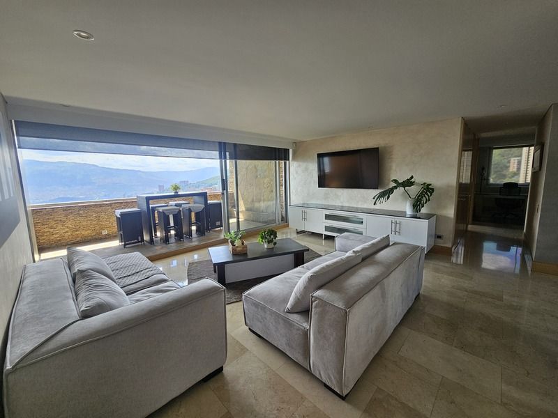 Apartamento en arriendo Antioquia Medellín Los Balsos No1 170 m2 Habitaciones 3 Baños 5 Garajes 2 Precio $12500000