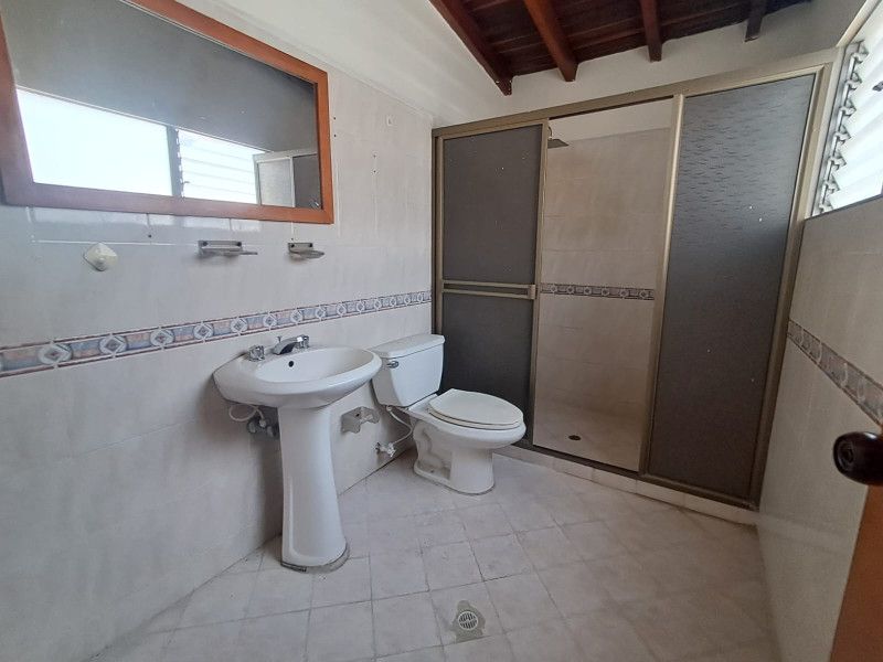 Casa en arriendo Antioquia Medellín Santa Monica 160 m2 Habitaciones 4 Baños 3 Garajes 0 Precio $3300000
