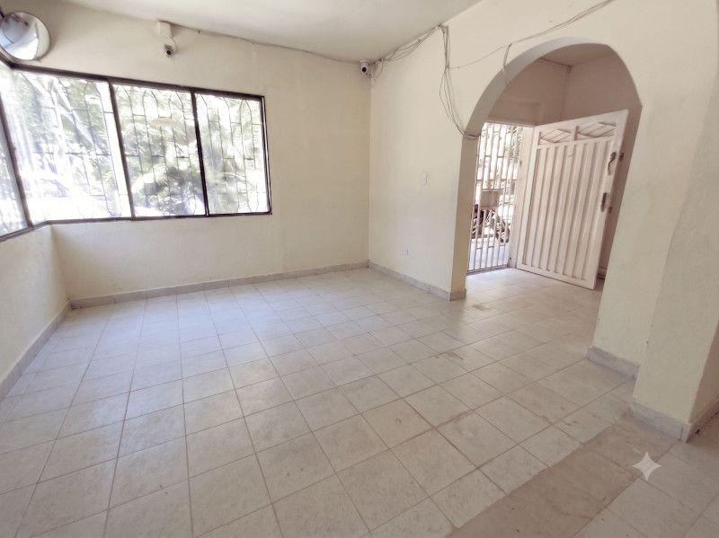 Oficina en arriendo Antioquia Medellín Fatima 180 m2 Habitaciones 0 Baños 2 Garajes 0 Precio $5500000