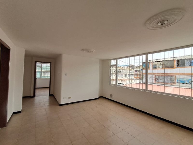 Apartamento en arriendo Cundinamarca Bogotá Canódromo 112 m2 Habitaciones 4 Baños 2 Garajes 0 Precio $2500000