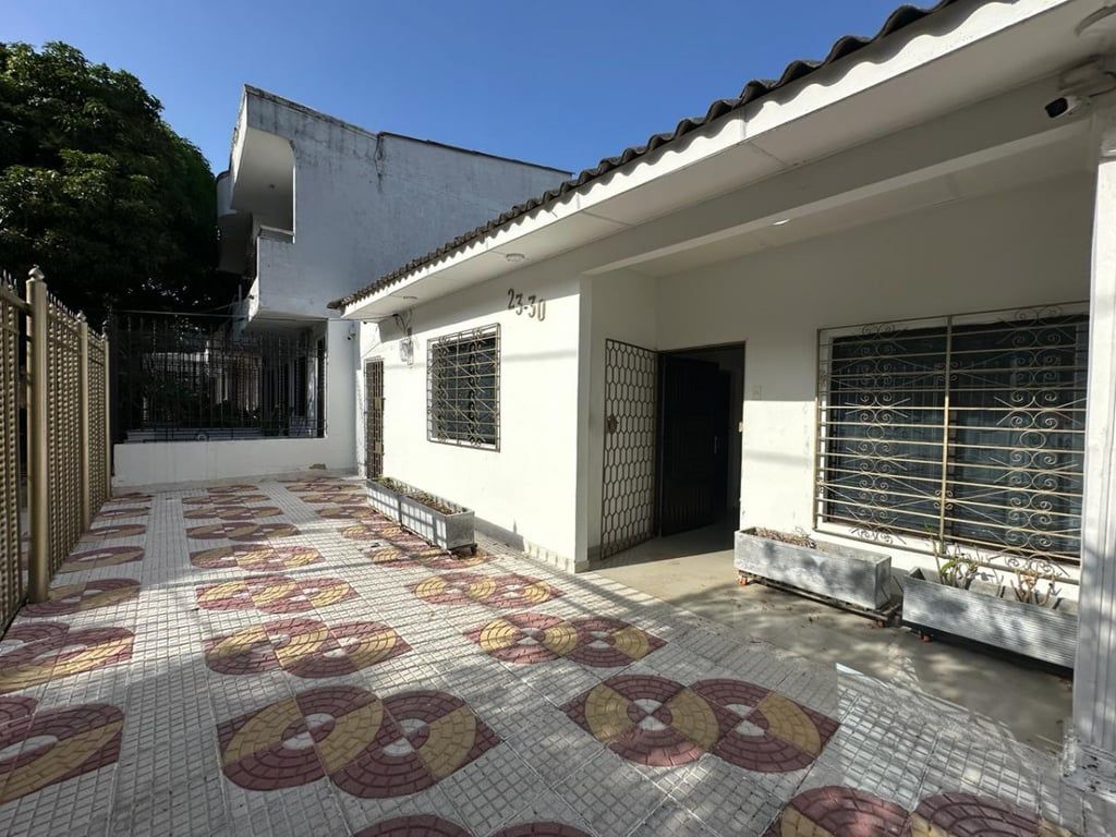 Casa en arriendo Atlántico Barranquilla Los Andes 220 m2 Habitaciones 4 Baños 2 Garajes 0 Precio $3000000