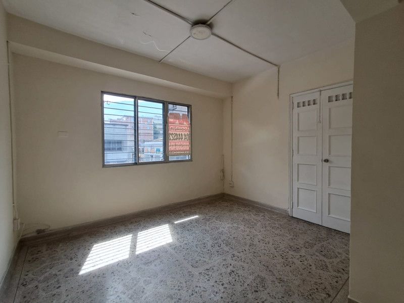 Casa en arriendo Antioquia Medellín Villanueva 250 m2 Habitaciones 5 Baños 3 Garajes 0 Precio $4500000