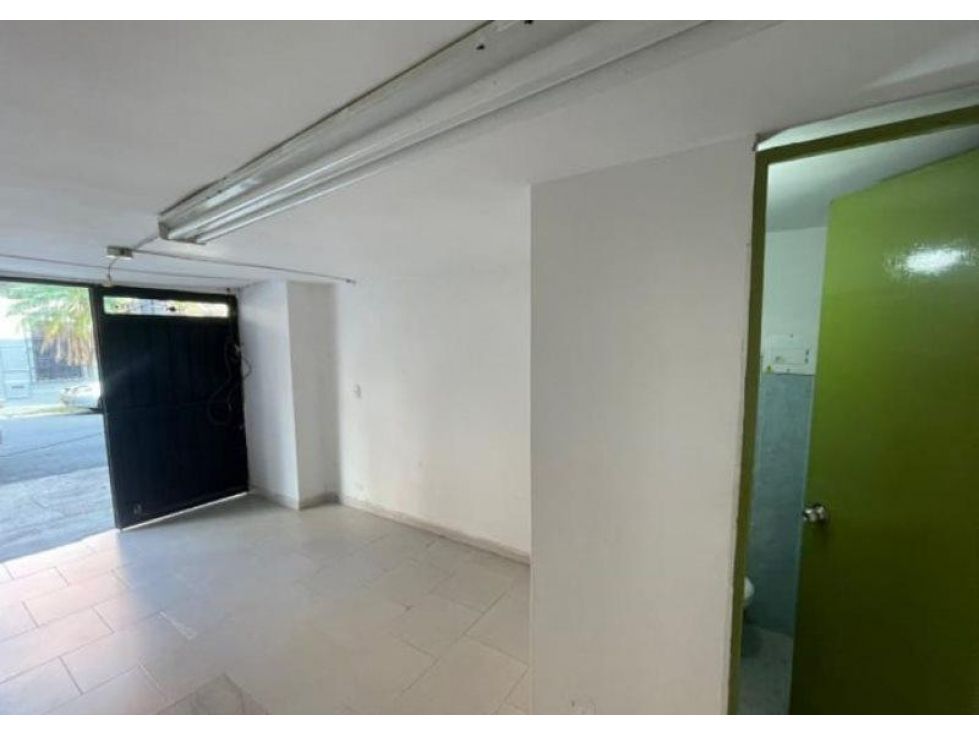 Local en arriendo Antioquia Medellín Florida Nueva 25 m2 Habitaciones 0 Baños 1 Garajes 0 Precio $1350000