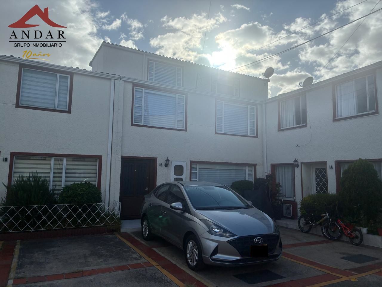Casa en venta Cundinamarca Bogotá Ciudad Villamayor Antigua 138 m2 Habitaciones 3 Baños 2 Garajes 1 Precio $800000000