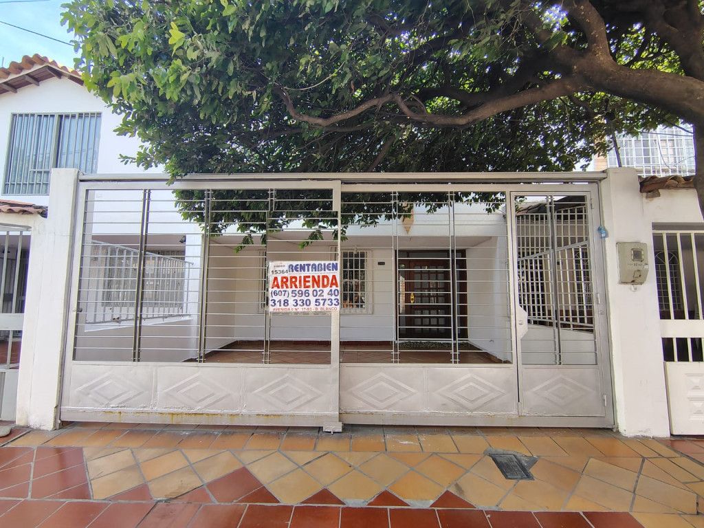 Casa en arriendo Norte De Santander Cúcuta Ub La Ceiba 200 m2 Habitaciones 3 Baños 4 Garajes 2 Precio $2100000