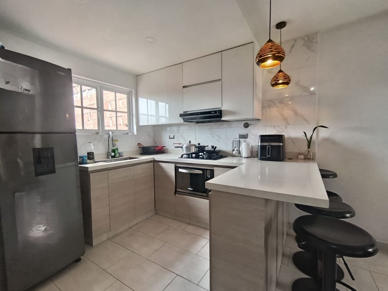 Apartamento en arriendo Antioquia Bello La Gran Avenida 120 m2 Habitaciones 3 Baños 2 Garajes 0 Precio $3000000