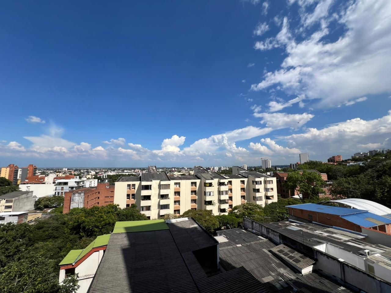 Apartamento en venta Valle Del Cauca Cali Tejares Cristales 260 m2 Habitaciones 4 Baños 4 Garajes 2 Precio $800000000