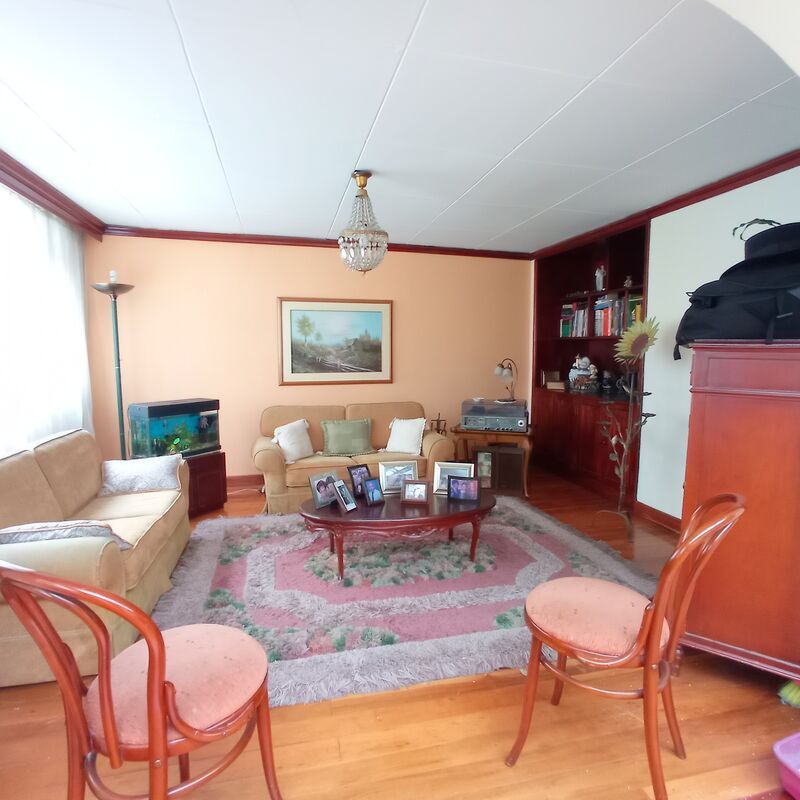 Casa en venta Cundinamarca Bogotá Bella Suiza 266 m2 Habitaciones 4 Baños 4 Garajes 1 Precio $1900000000