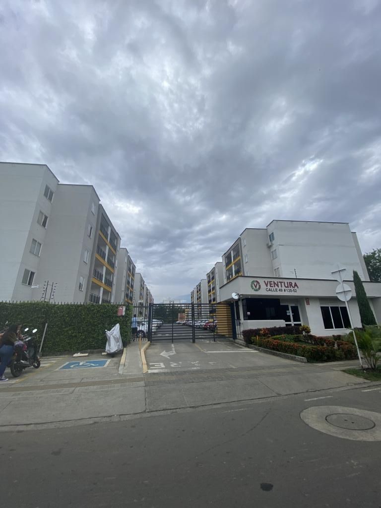Apartamento en arriendo Valle Del Cauca Cali Junín 58 m2 Habitaciones 2 Baños 2 Garajes 0 Precio $1300000