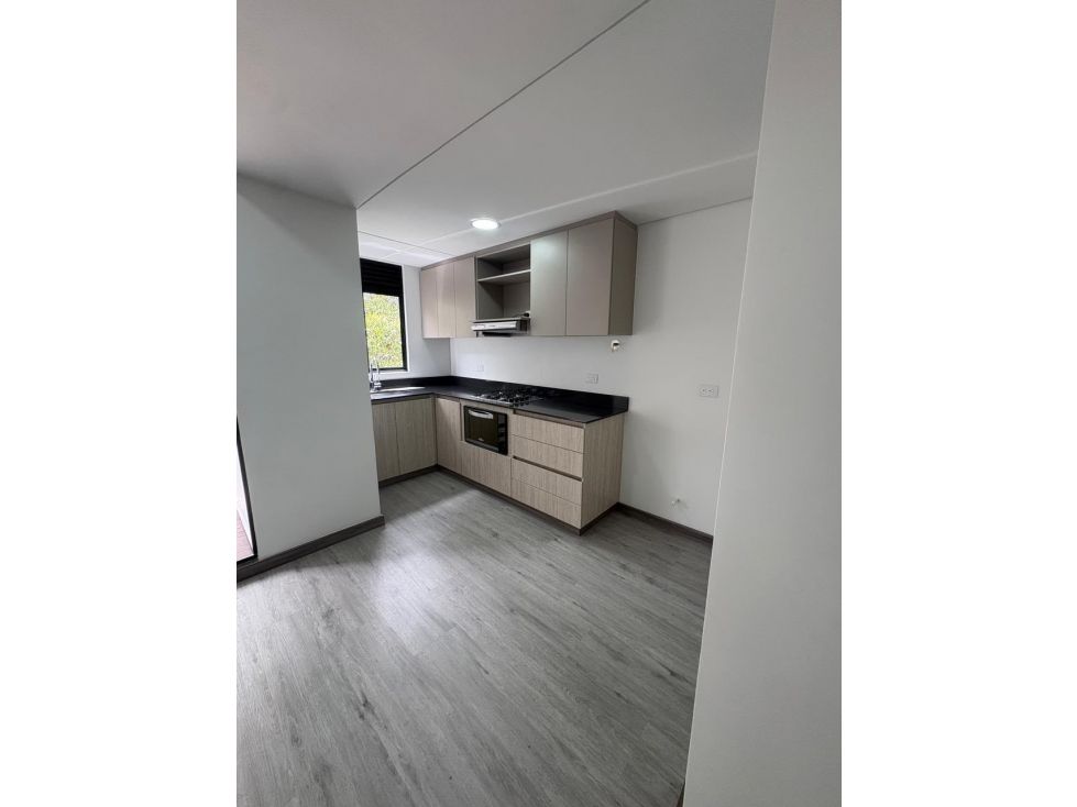 Apartamento en arriendo Antioquia Medellín Asomadera No2 73 m2 Habitaciones 3 Baños 2 Garajes 1 Precio $4200000