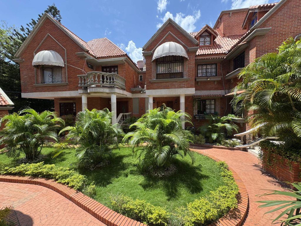 Casa en arriendo Atlántico Barranquilla Villa Santos 250 m2 Habitaciones 3 Baños 4 Garajes 2 Precio $6240000