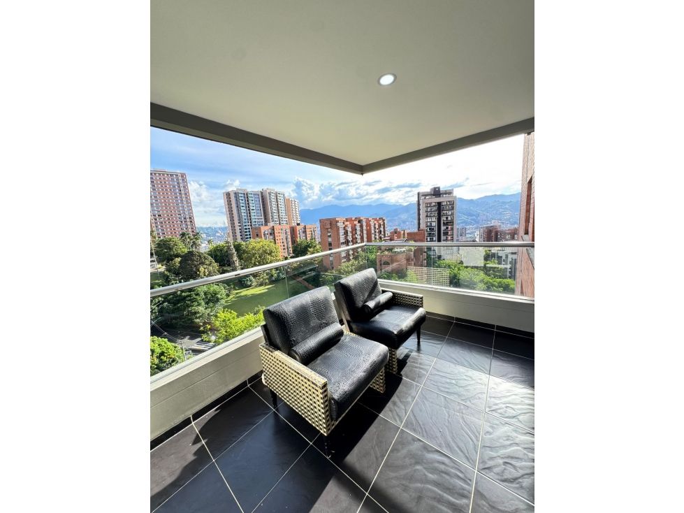 Apartamento en arriendo Antioquia Medellín El Salado 148 m2 Habitaciones 4 Baños 3 Garajes 2 Precio $11000000