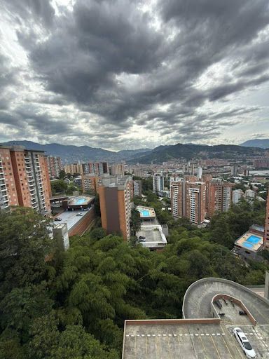 Apartamento en arriendo Antioquia Envigado Loma Del Barro 65 m2 Habitaciones 3 Baños 2 Garajes 1 Precio $2800000