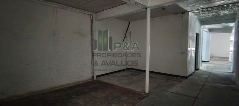 Local en arriendo Antioquia Medellín La Salle 200 m2 Habitaciones 0 Baños 1 Garajes 0 Precio $7000000