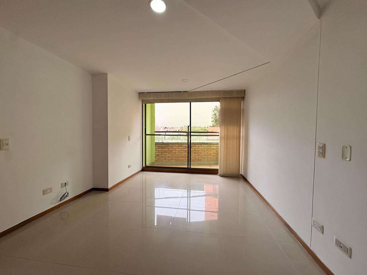Apartamento en arriendo Antioquia Medellín Betania 99 m2 Habitaciones 3 Baños 2 Garajes 1 Precio $3900000