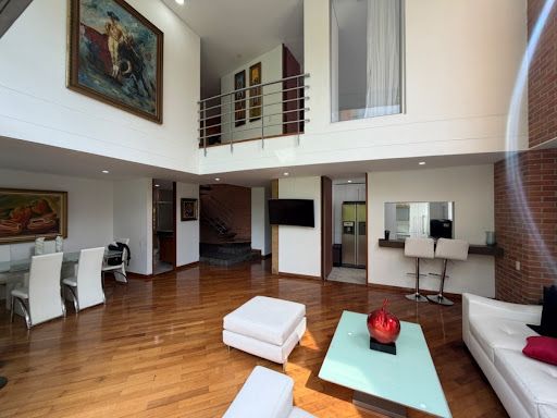 Apartamento en arriendo Antioquia Medellín Los Naranjos 150 m2 Habitaciones 3 Baños 4 Garajes 2 Precio $7800000