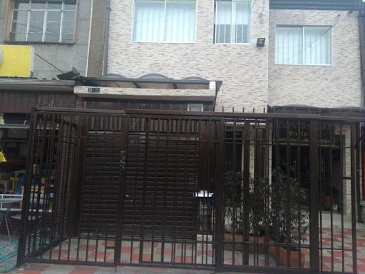 Local en arriendo Cundinamarca Bogotá La Soledad 30 m2 Habitaciones 0 Baños 1 Garajes 0 Precio $1750000