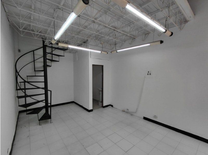 Oficina en arriendo Antioquia Itagüí La Esmeralda 40 m2 Habitaciones 0 Baños 0 Garajes 0 Precio $2500000