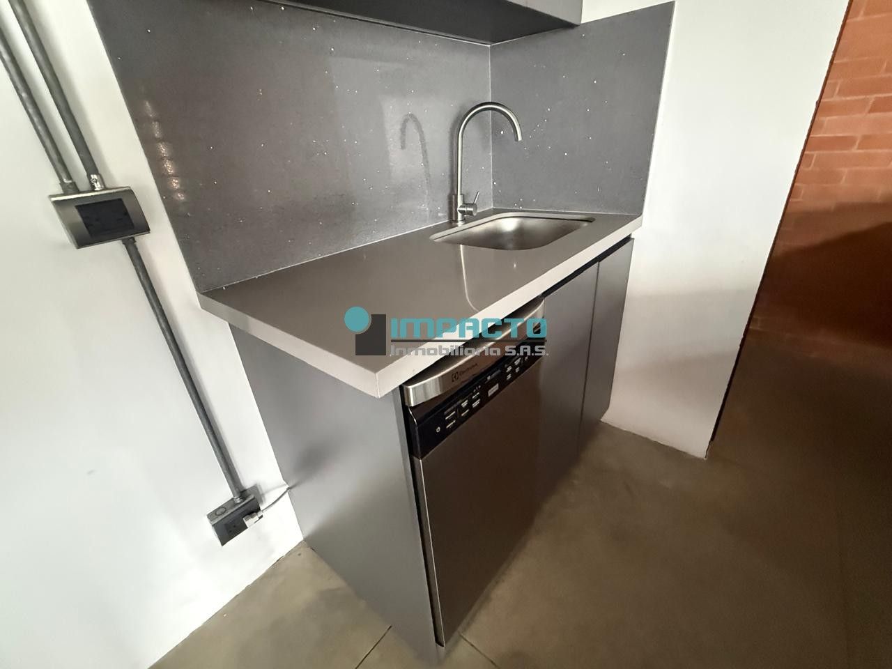 Apartaestudio en arriendo Antioquia Medellín Astorga 75 m2 Habitaciones 0 Baños 1 Garajes 1 Precio $8000000