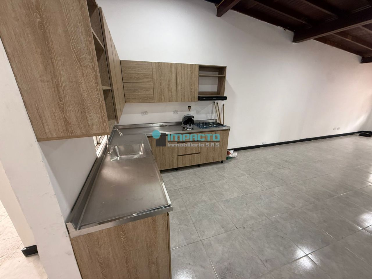Casa en arriendo Antioquia Medellín Calle Nueva 115 m2 Habitaciones 5 Baños 5 Garajes 0 Precio $9200000