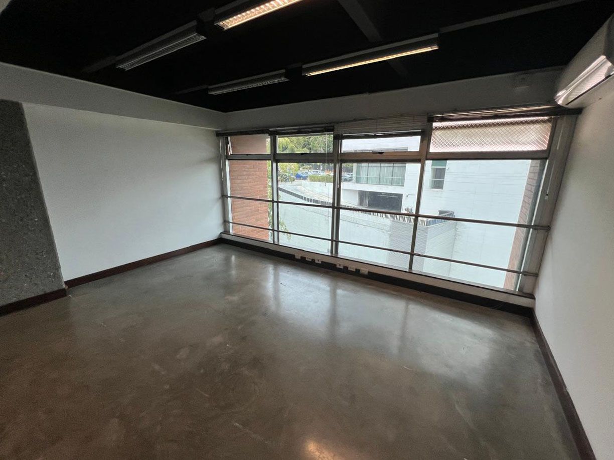 Oficina en venta Antioquia Medellín Altos Del Poblado 80 m2 Habitaciones 0 Baños 2 Garajes 2 Precio $560000000