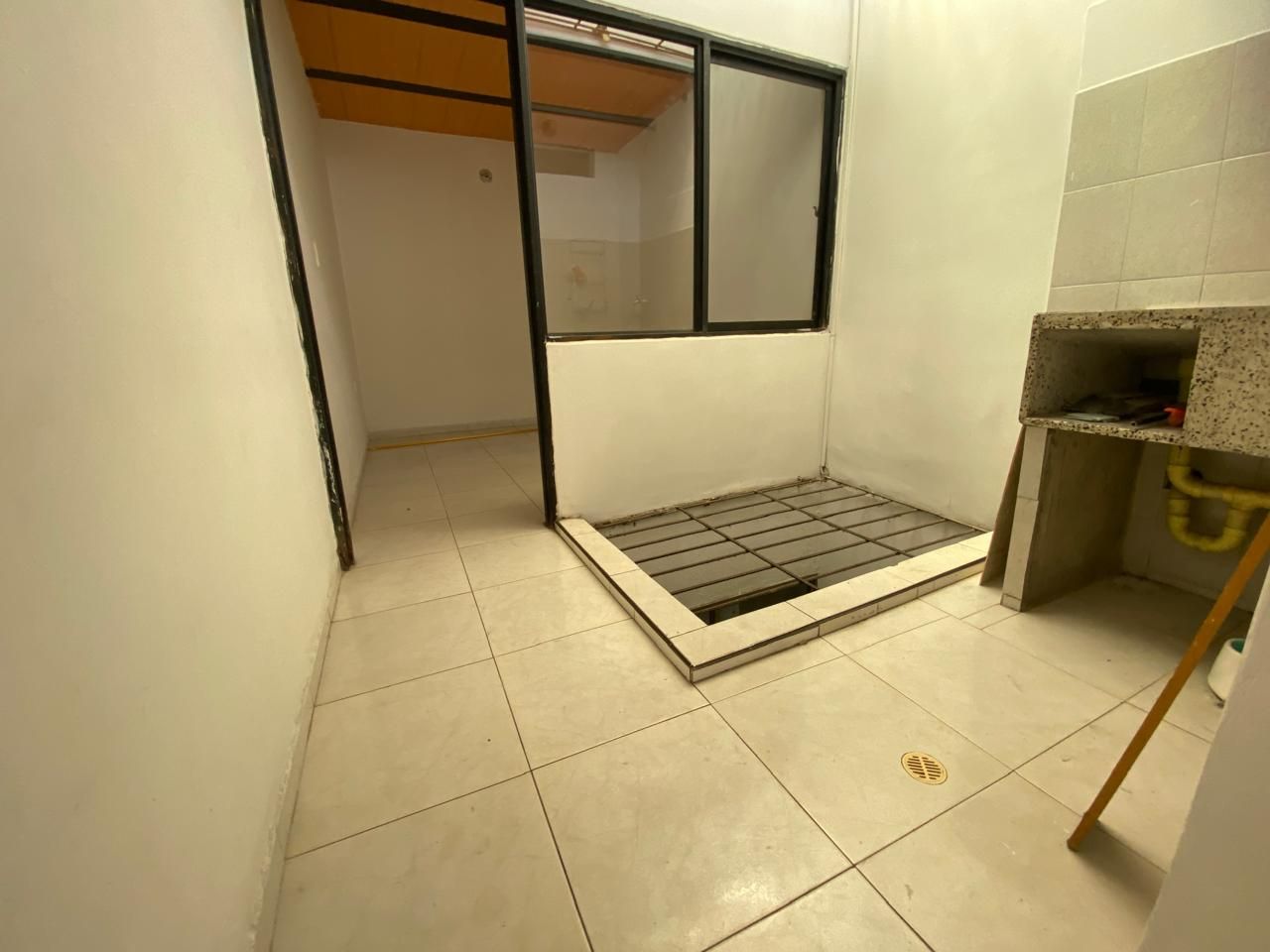 Apartamento en arriendo Valle Del Cauca Cali Fonaviemcali 50 m2 Habitaciones 3 Baños 2 Garajes 0 Precio $1400000