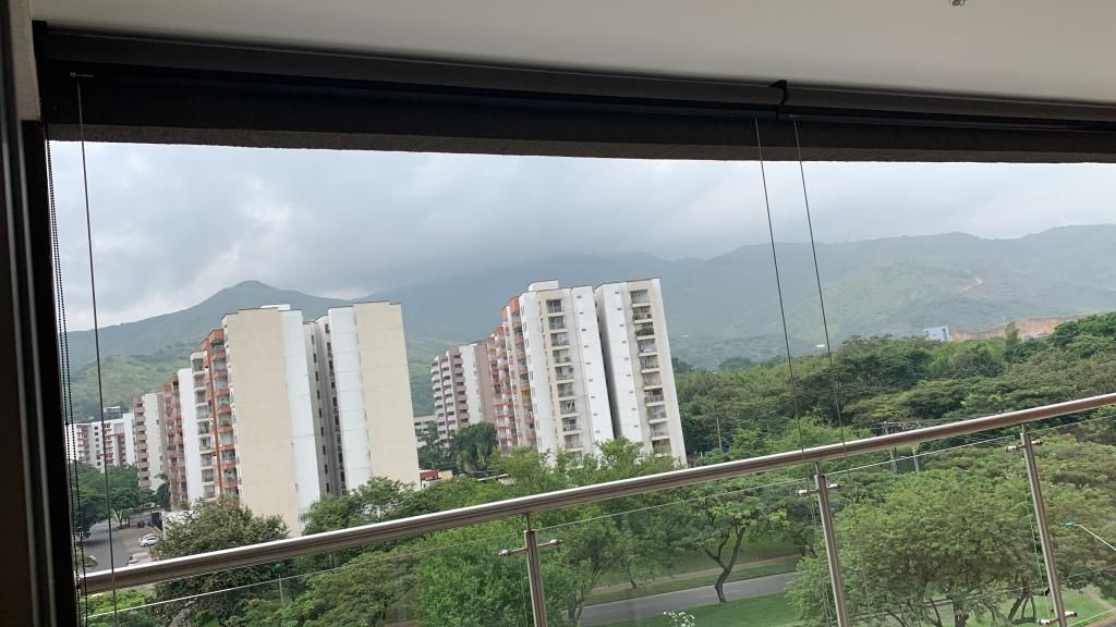 Apartamento en arriendo Valle Del Cauca Cali Urbanización La Flora 88 m2 Habitaciones 2 Baños 3 Garajes 2 Precio $3000000