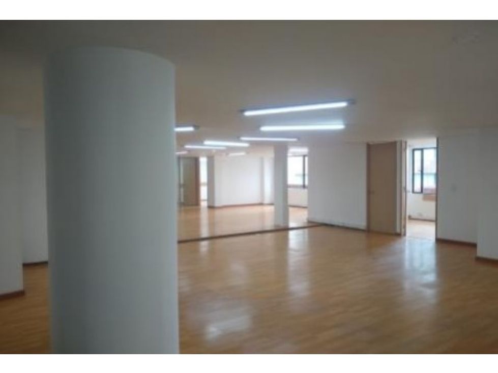 Edificio en venta Cundinamarca Bogotá Emaus 5600 m2 Habitaciones 0 Baños 5 Garajes 29 Precio $37000000000