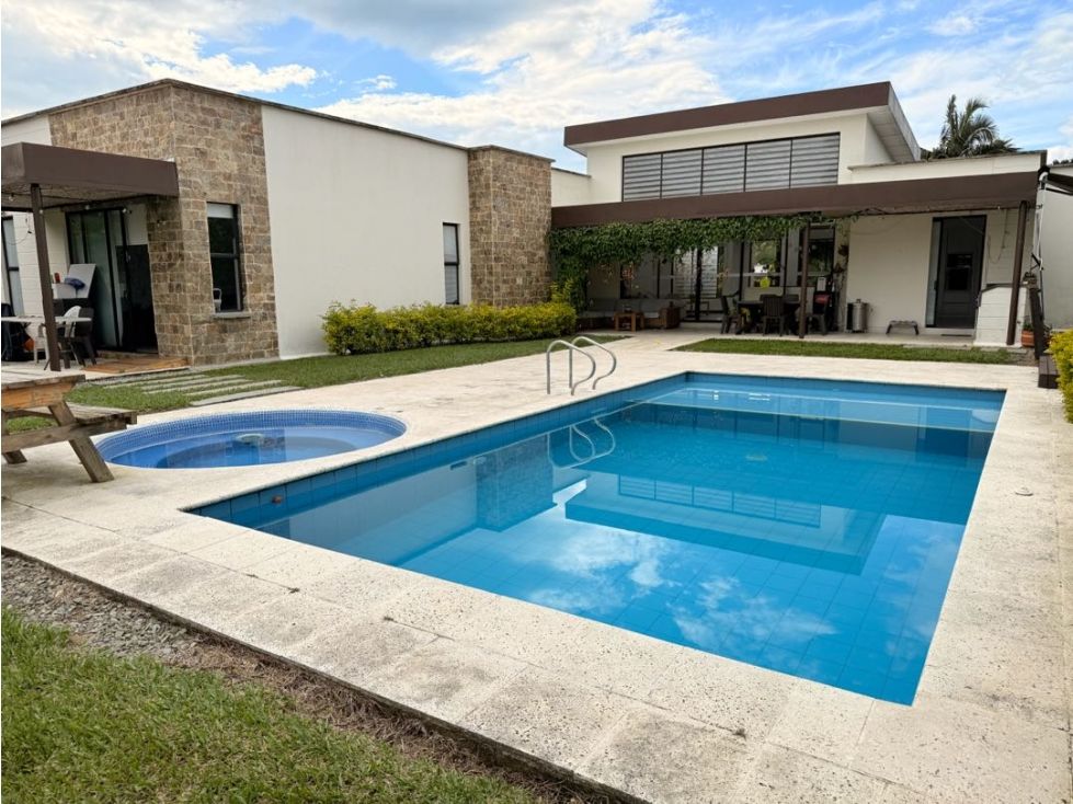 Casa Campestre en venta Quindío Armenia Cn Germania 302 m2 Habitaciones 4 Baños 6 Garajes 2 Precio $1360000000