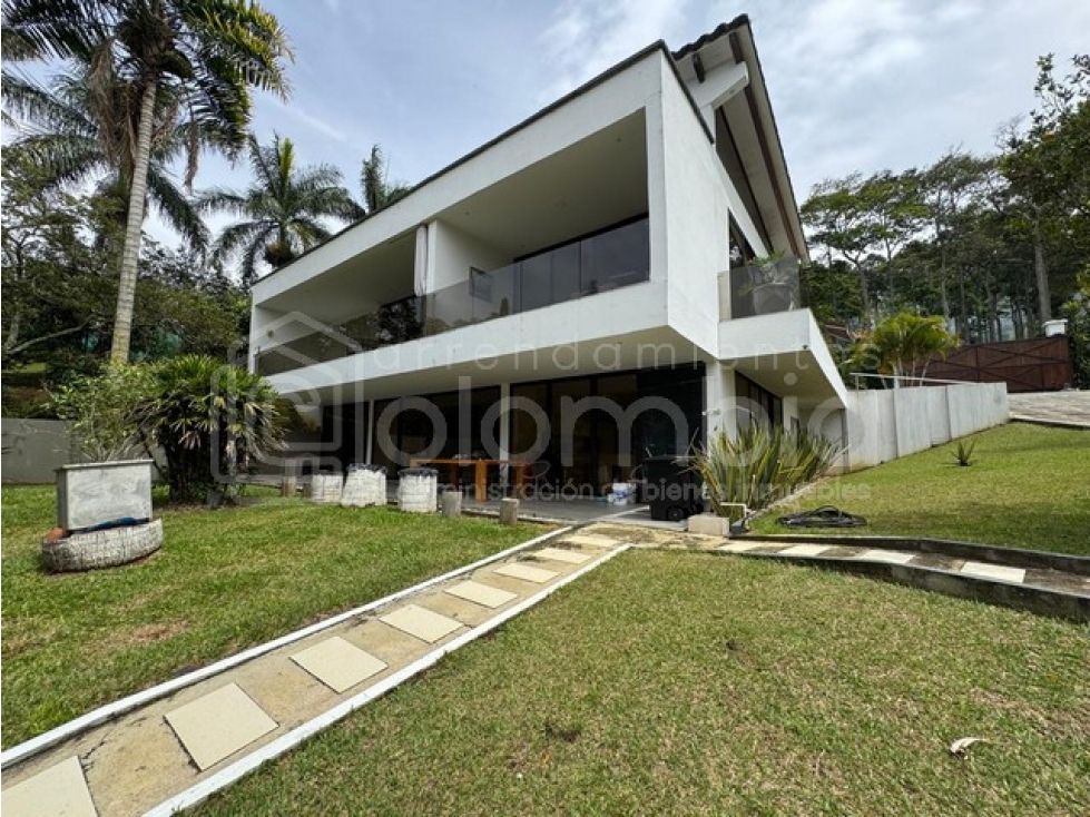 Finca en venta Antioquia Copacabana Copacabana 600 m2 Habitaciones 6 Baños 7 Garajes 2 Precio $4500000000
