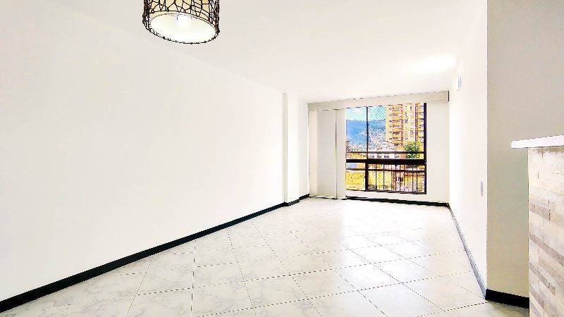 Apartamento en arriendo Antioquia Medellín Lorena 77 m2 Habitaciones 3 Baños 2 Garajes 1 Precio $3300000